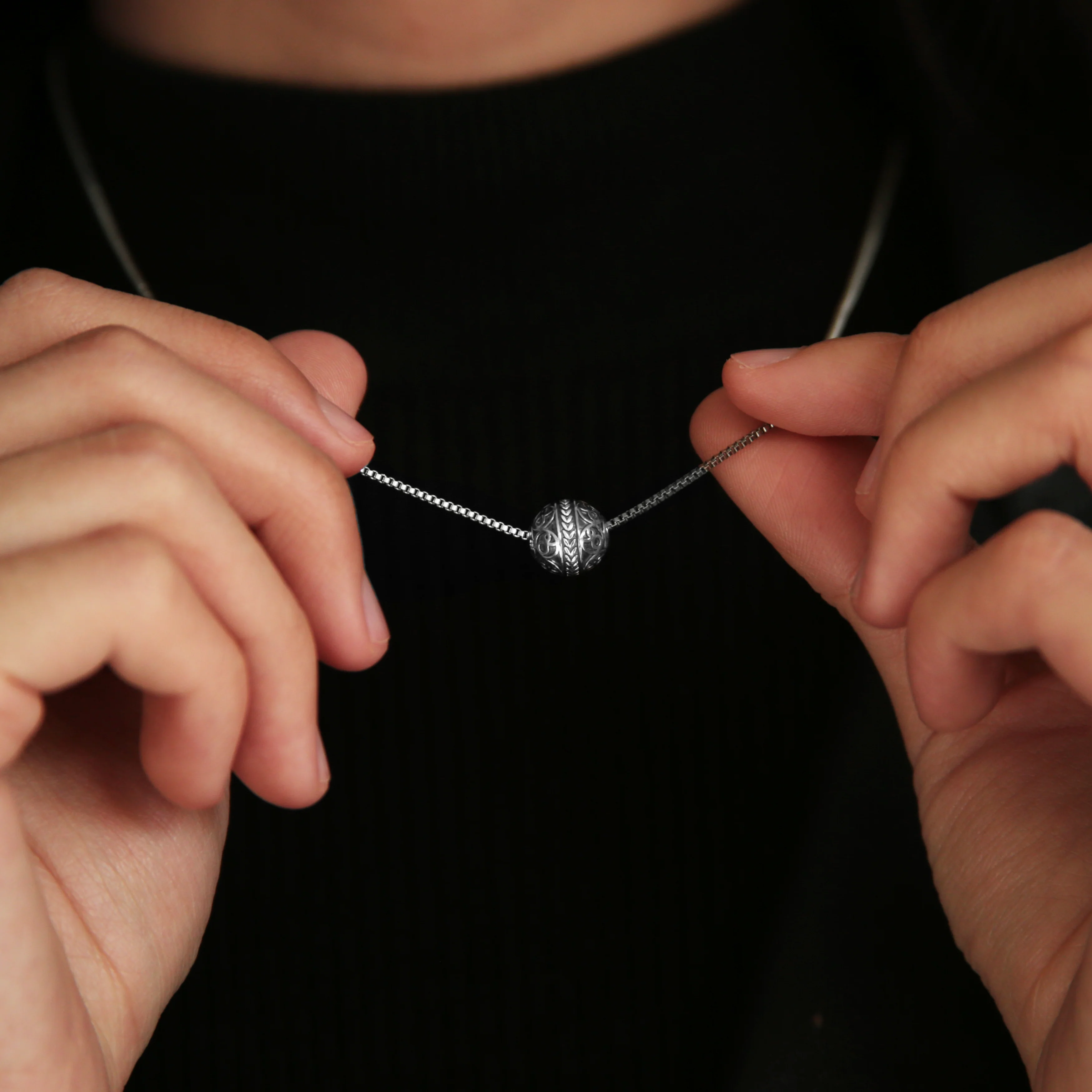 Classic Rose Gold Necklace - Image 9