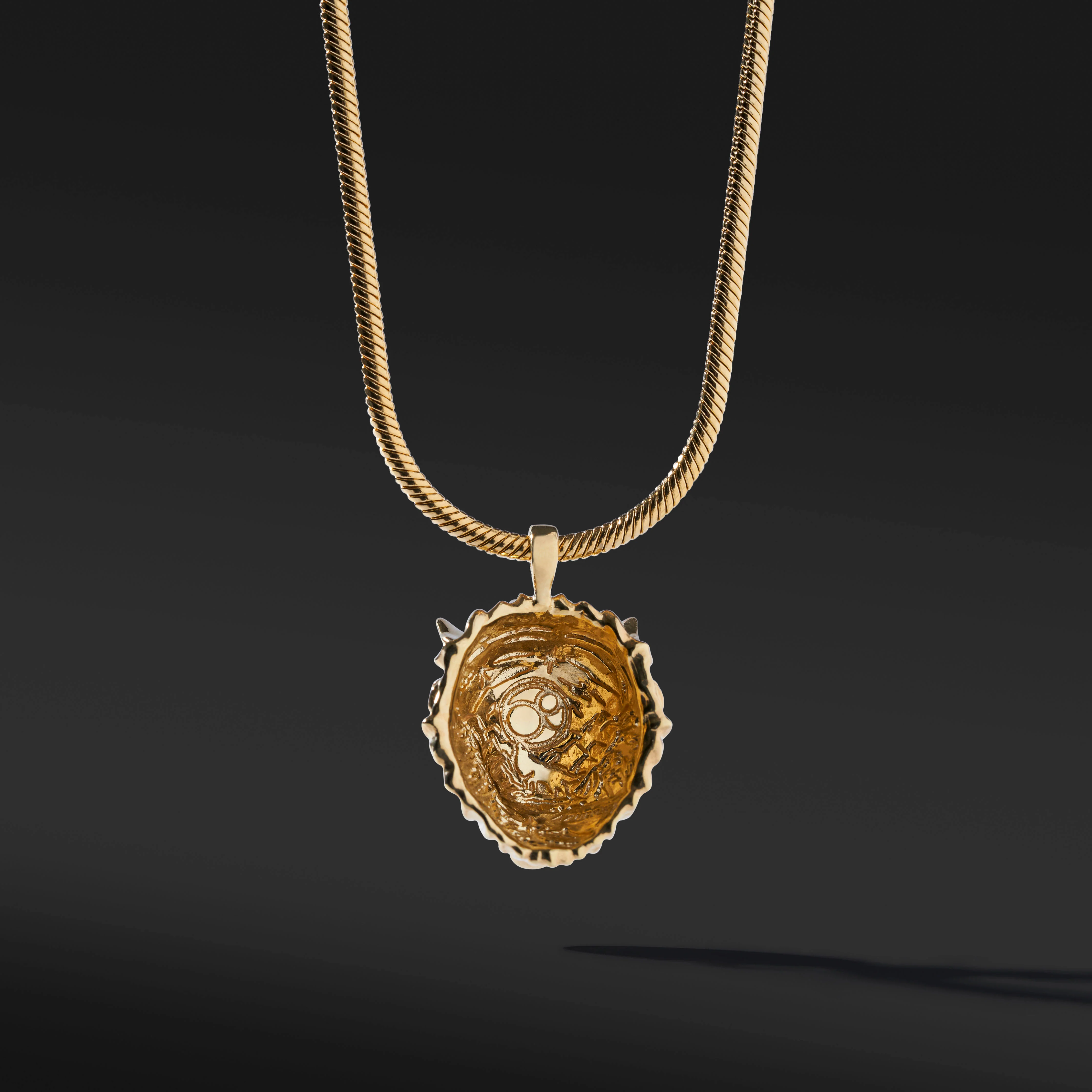 Gold Wolf Pendant Necklace - Image 2