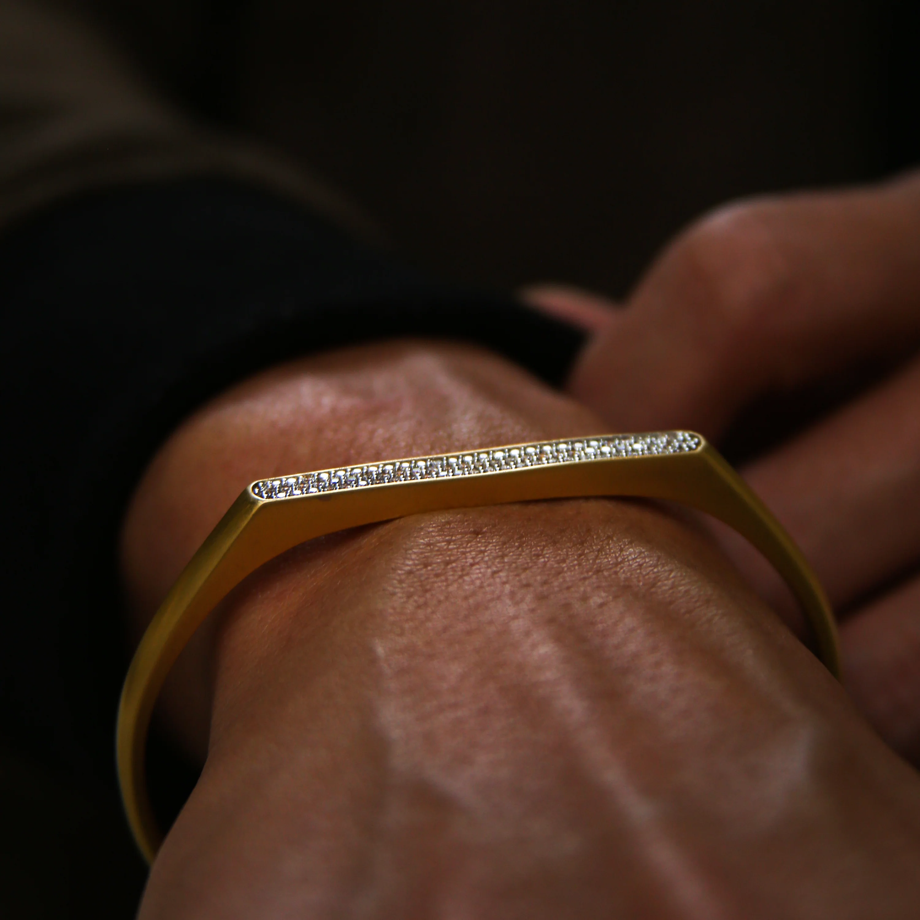 Omega 18k Gold Pave White Diamond Cuff Bracelet - Image 4