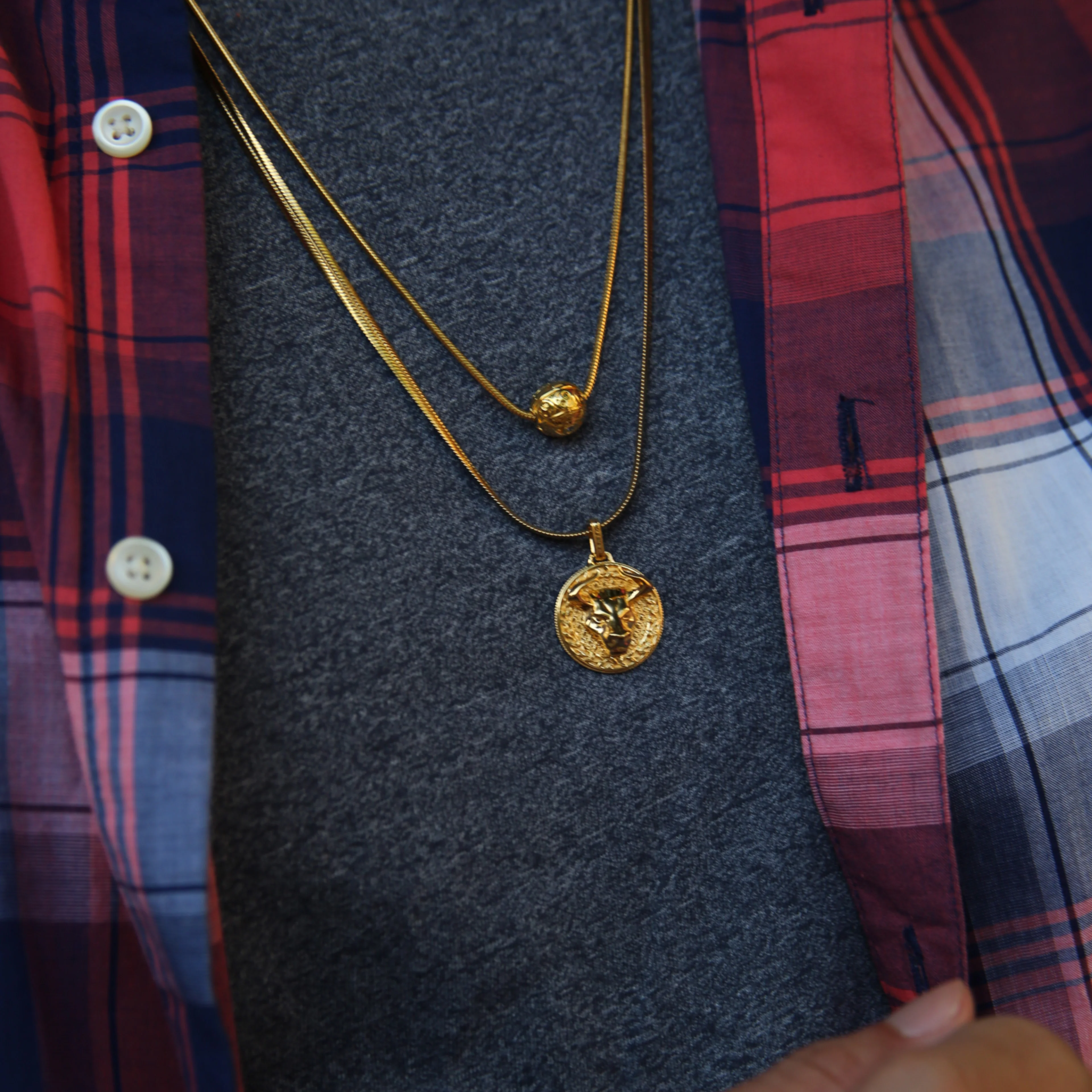 Bull Gold Pendant Necklace - Image 7