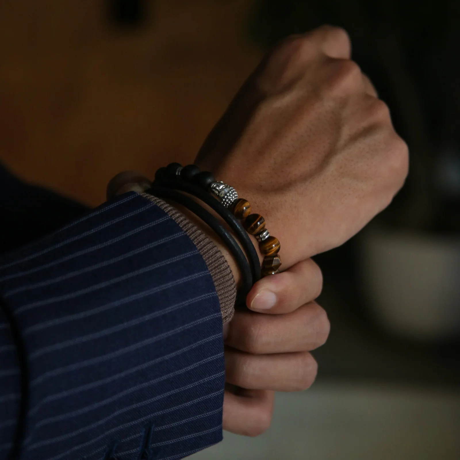 Round Black Leather Wrap Bracelet - Image 2