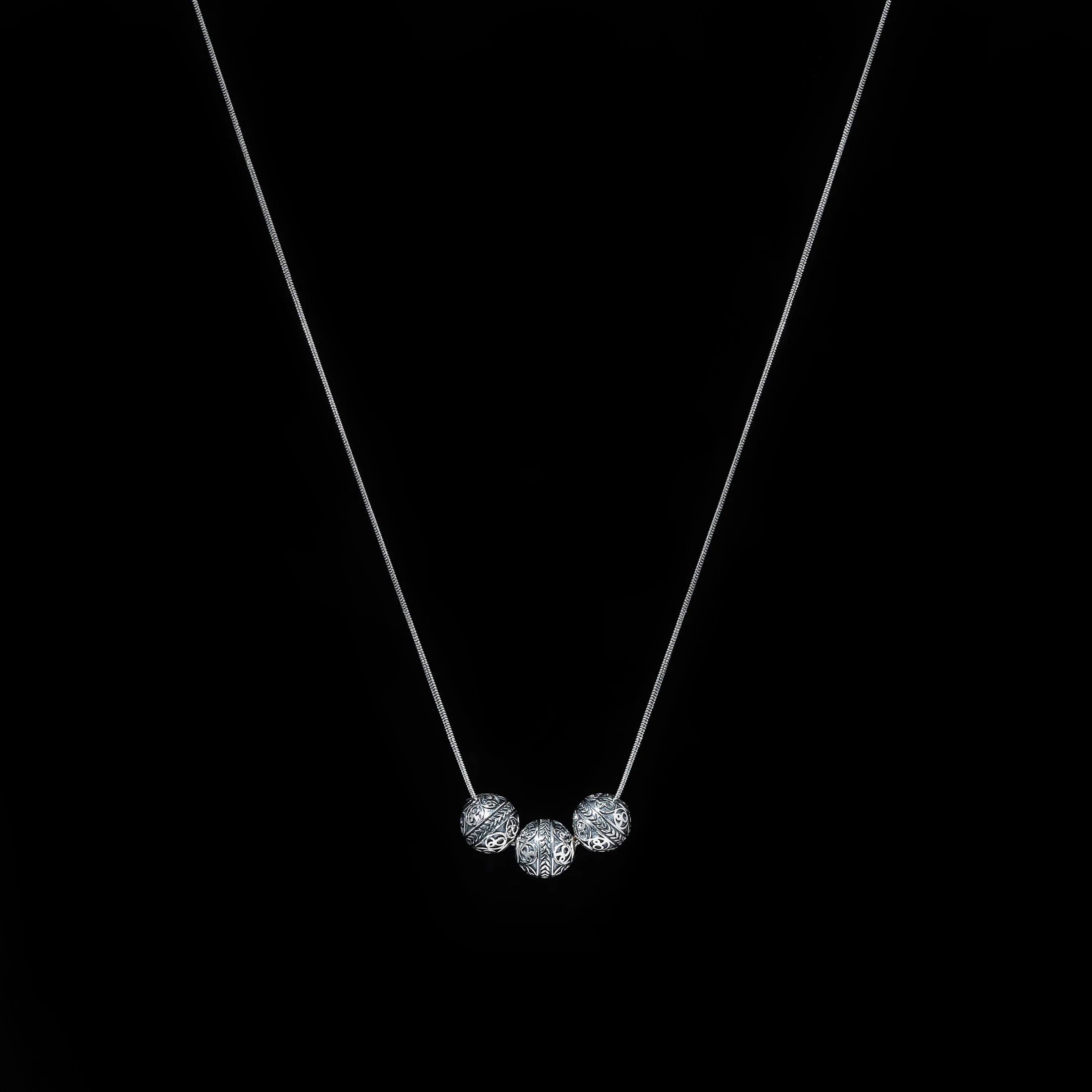 Triple Azuro Classic Necklace - Image 3